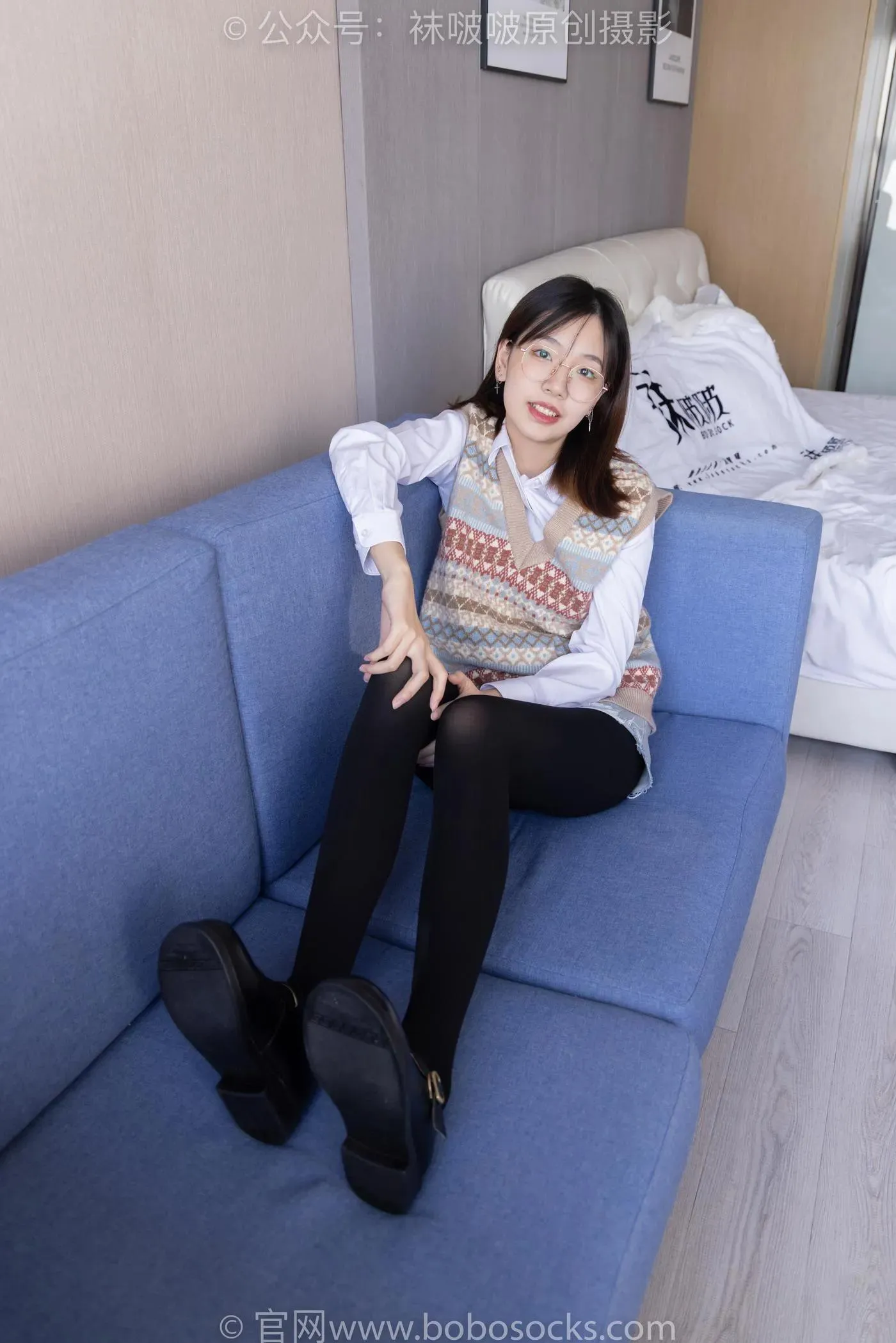 [BoBoSocks袜啵啵]NO.169 小甜豆-黑皮鞋、厚黑丝、厚肉丝 [145P]插图1